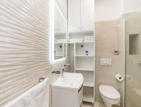Apartment Sea *